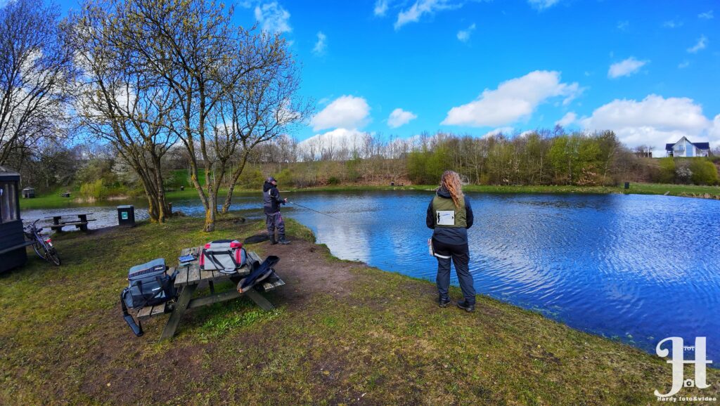 Girlfishing hedensted put and take